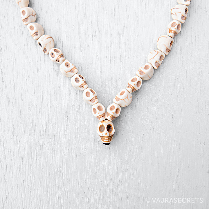 Howlite Skull Offering Necklace