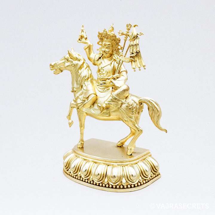 Gyenze Brass Statue with Gold Finish, 6 inch