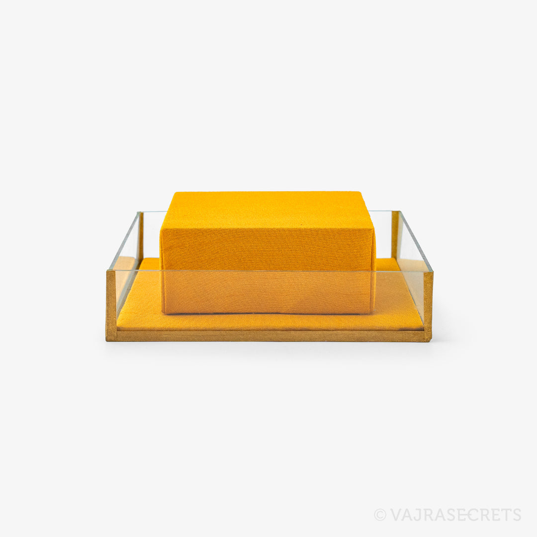 Wealth Vase Stand