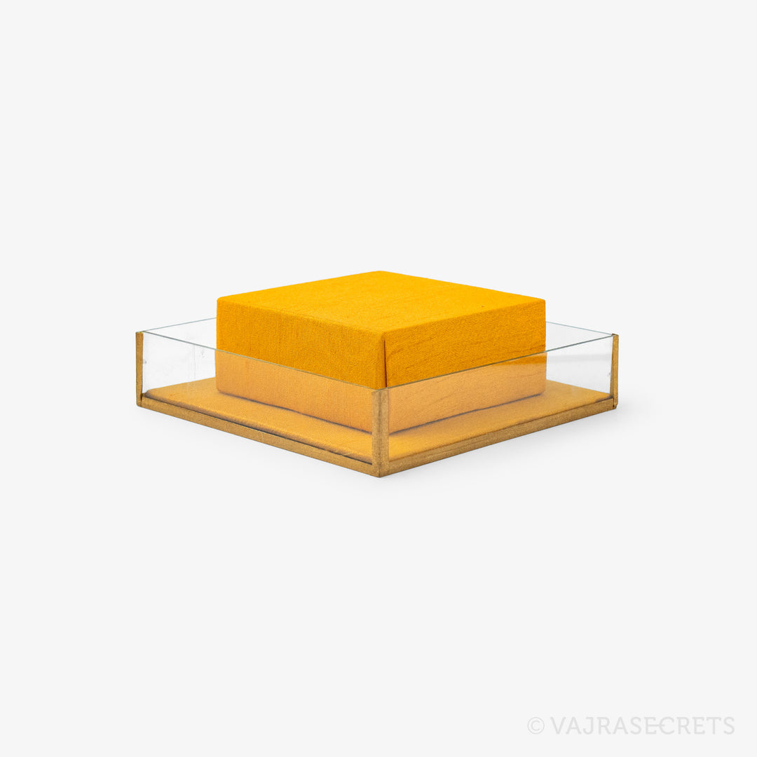 Wealth Vase Stand